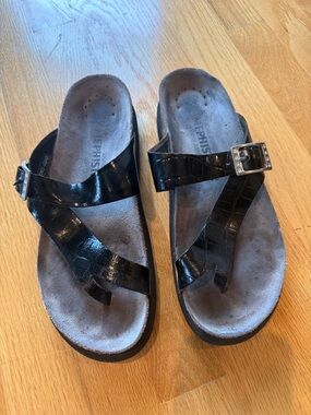 Mephisto Black Croc-Embossed Buckle Slide Sandals size 38